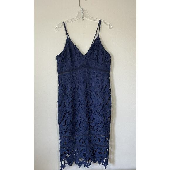 ASTR The Label Dresses & Skirts - ASTR The Label Dress Size XL Navy Blue Floral Lace Overlay Evening Party Glam